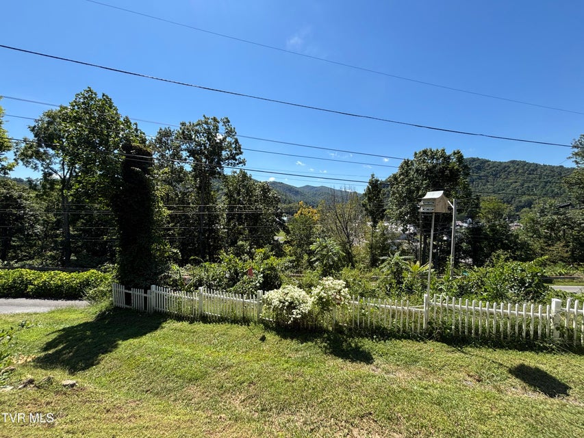 Photo #2: 623 Cemetery Ridge Road