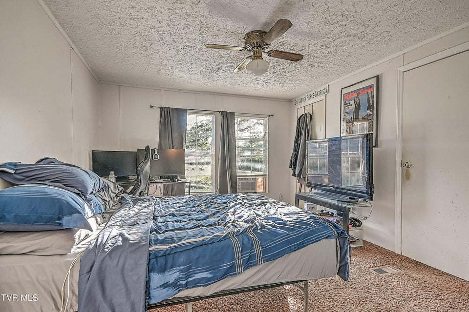 Photo #21: 919 Old Stage Road