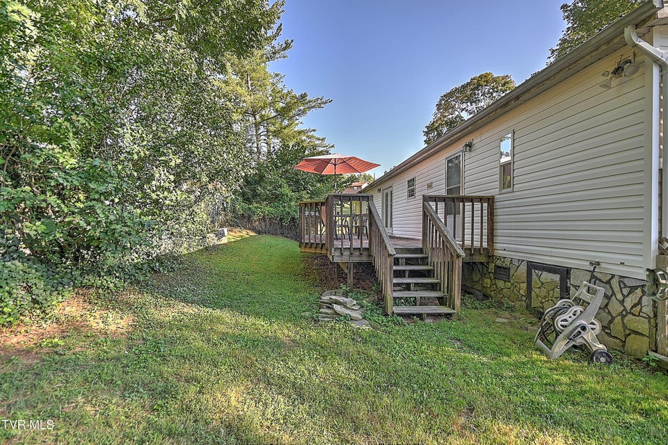 Photo #31: 919 Old Stage Road