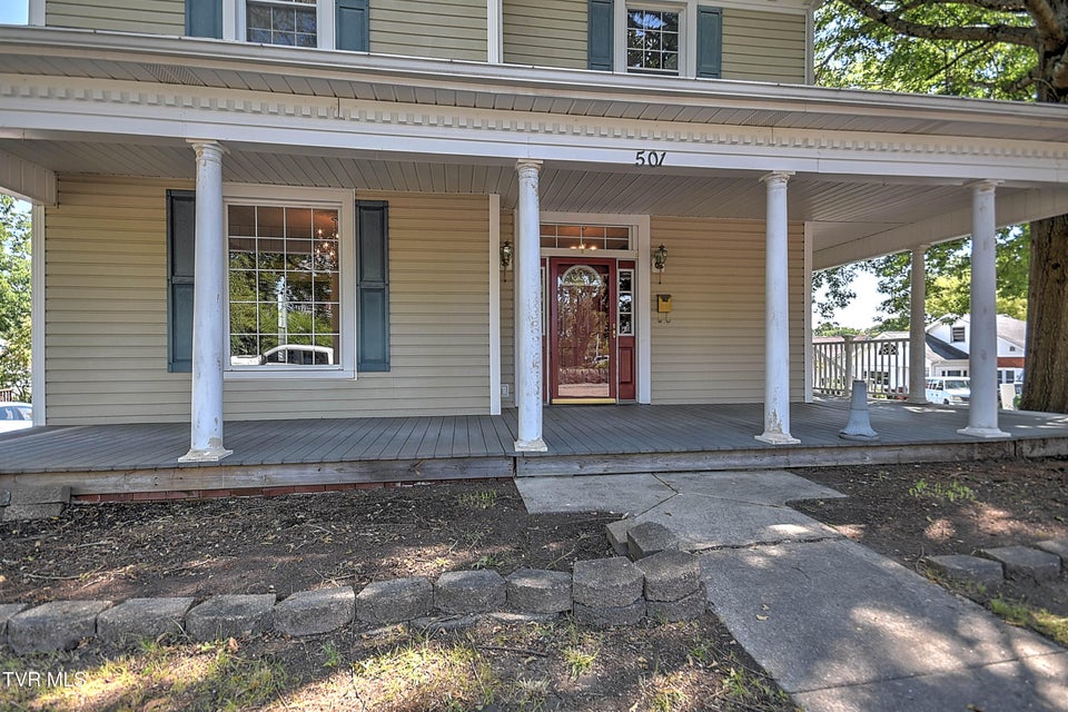 Photo #3: 501 Lindsey Street