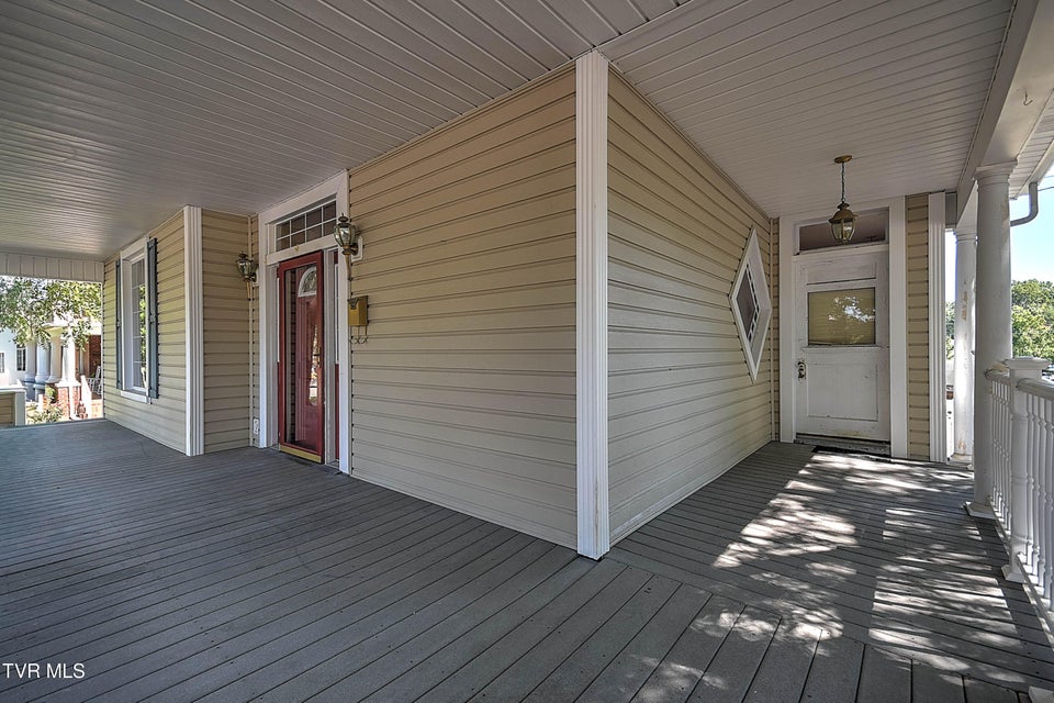 Photo #4: 501 Lindsey Street