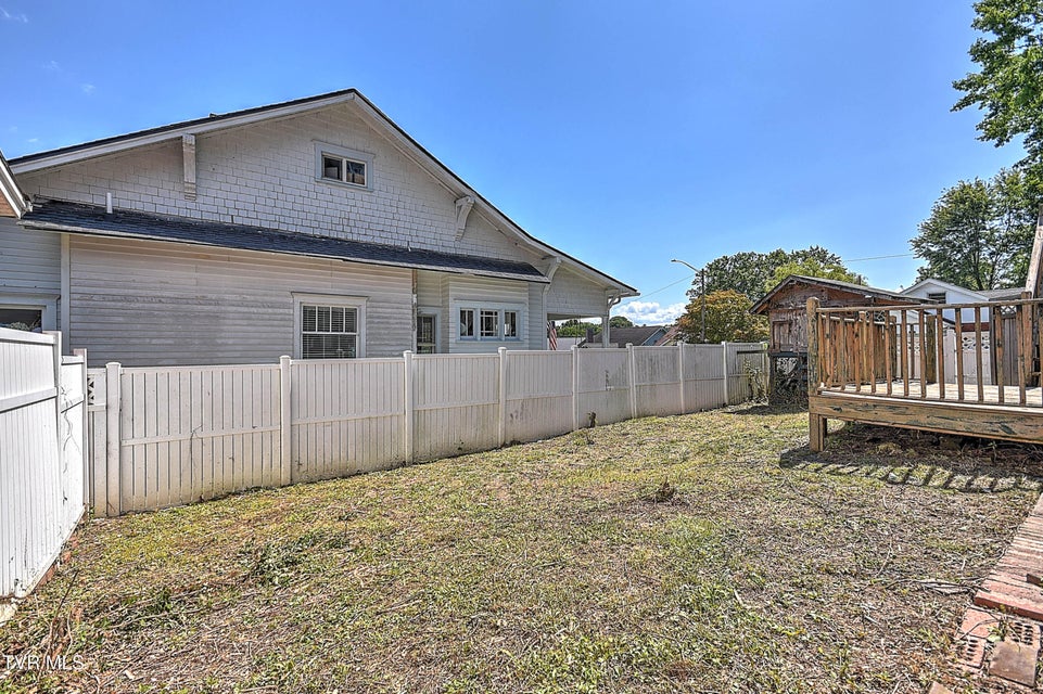 Photo #8: 501 Lindsey Street