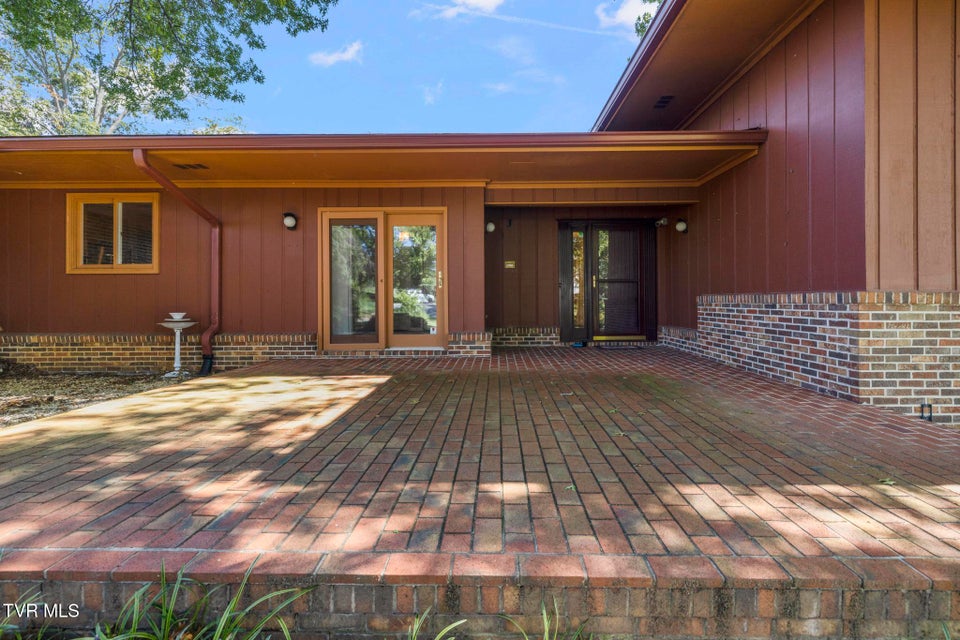 Photo #75: 909 Millercrest Drive
