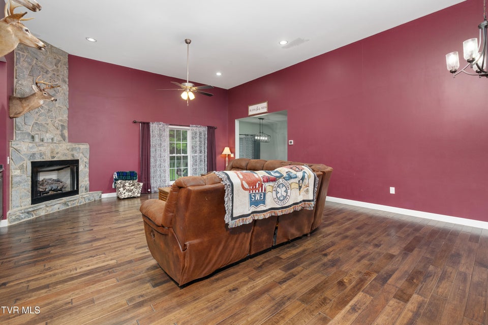 Photo #8: 1161 Laurel Way 