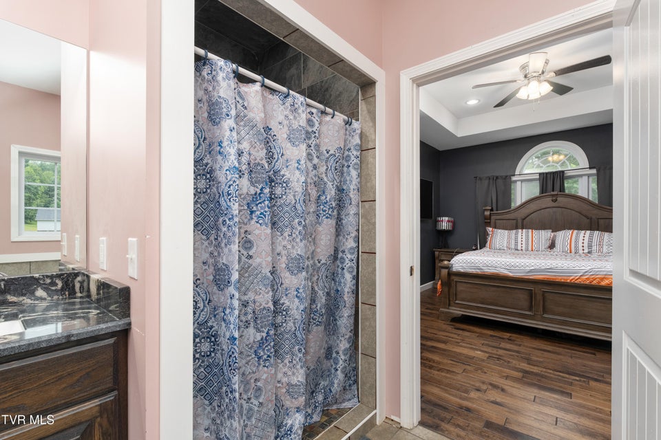 Photo #43: 1161 Laurel Way 