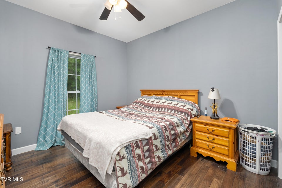 Photo #44: 1161 Laurel Way 