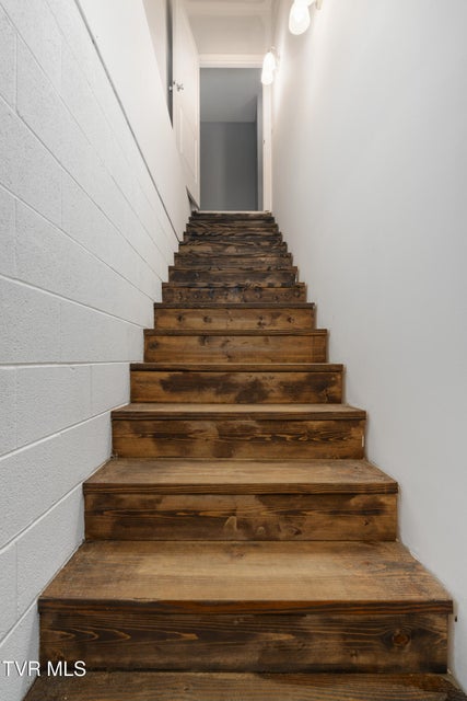 Photo #54: 1161 Laurel Way 