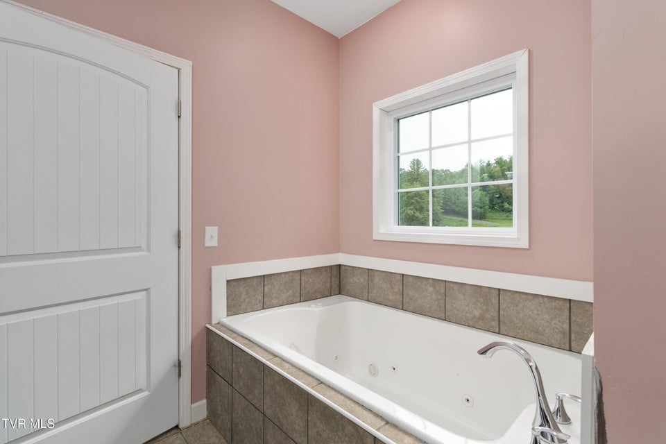 Photo #39: 1161 Laurel Way 