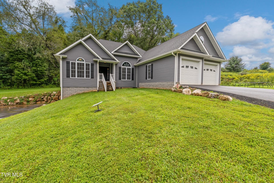 Photo #67: 1161 Laurel Way 