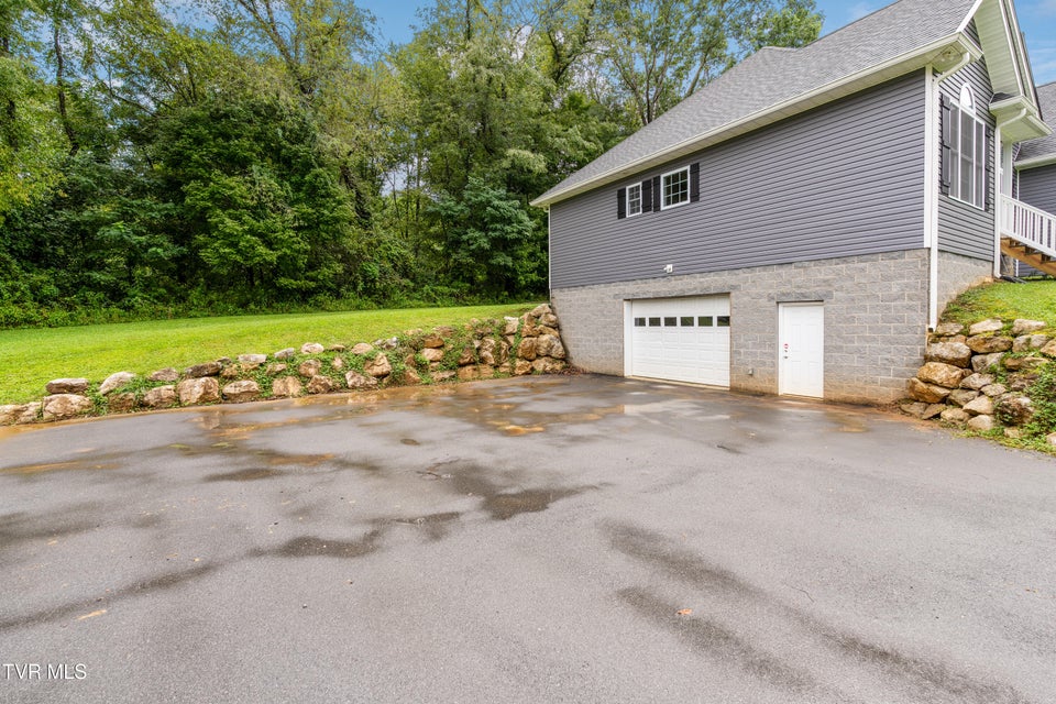 Photo #55: 1161 Laurel Way 