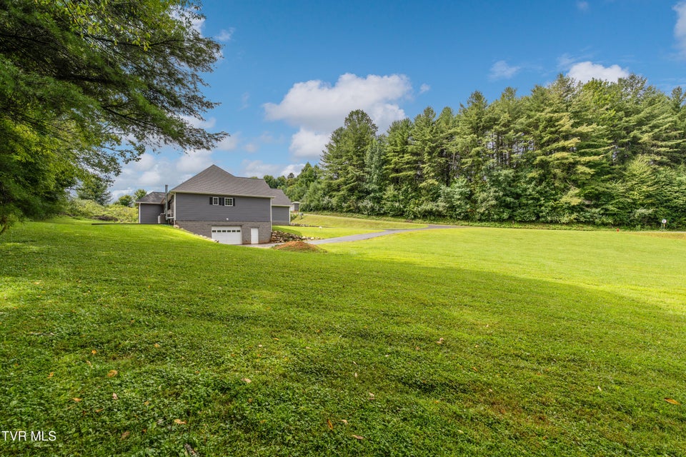 Photo #69: 1161 Laurel Way 