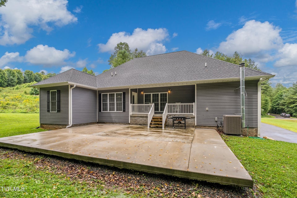 Photo #57: 1161 Laurel Way 