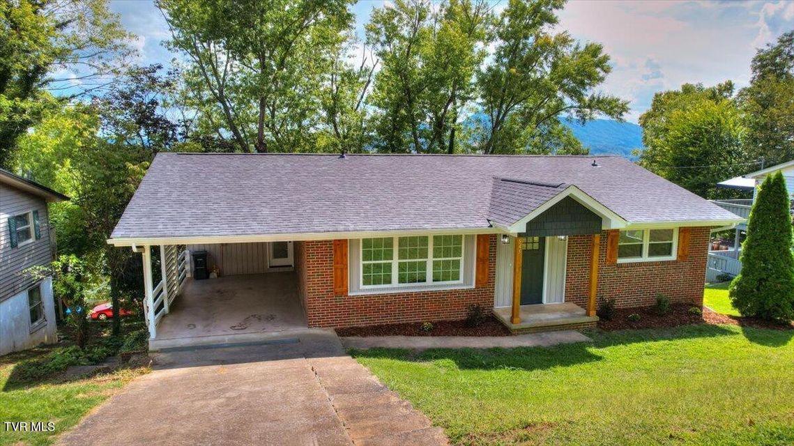 Photo #4: 545 Bays View Road