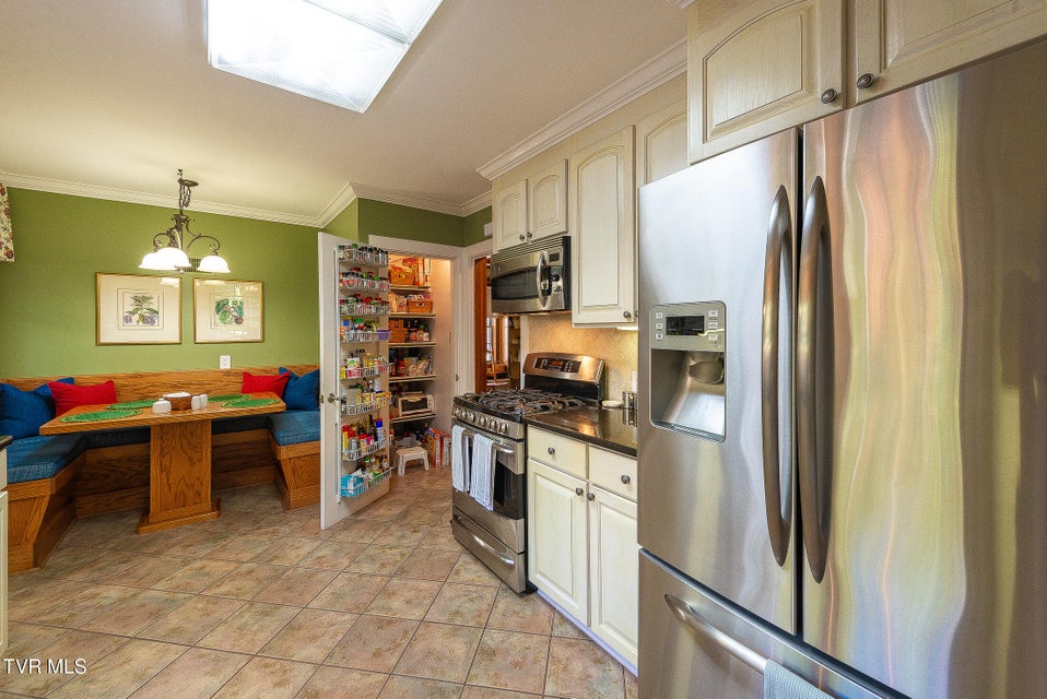 Photo #21: 1421 Linville Street