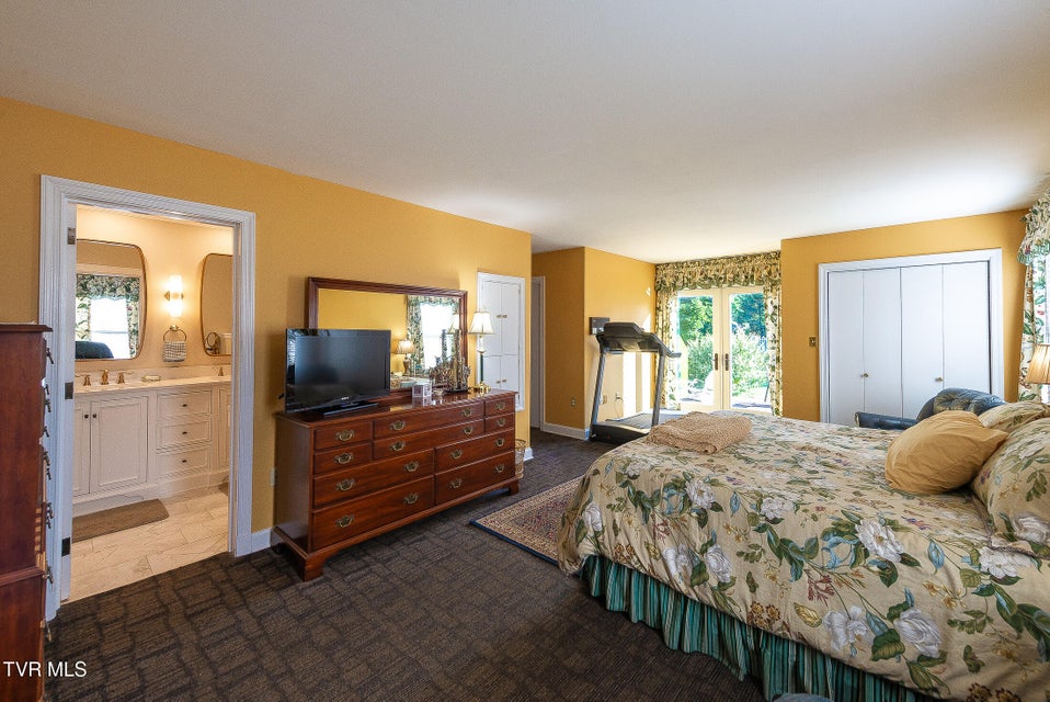 Photo #30: 1421 Linville Street