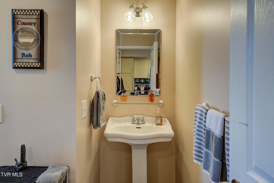 Photo #11: 243 Cherry Hill Road