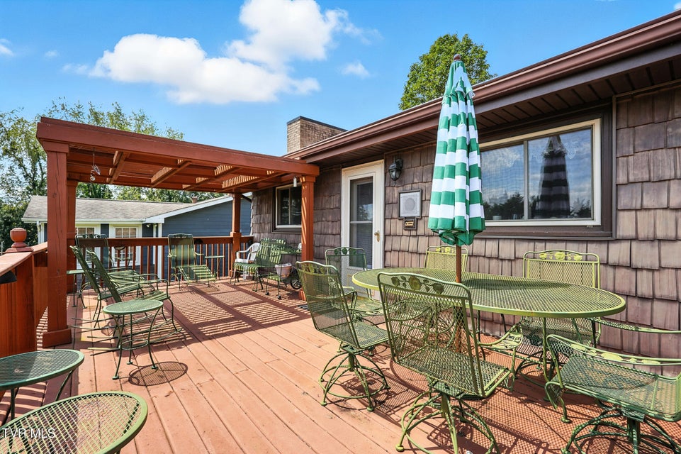 Photo #33: 4820 Lake Park Court