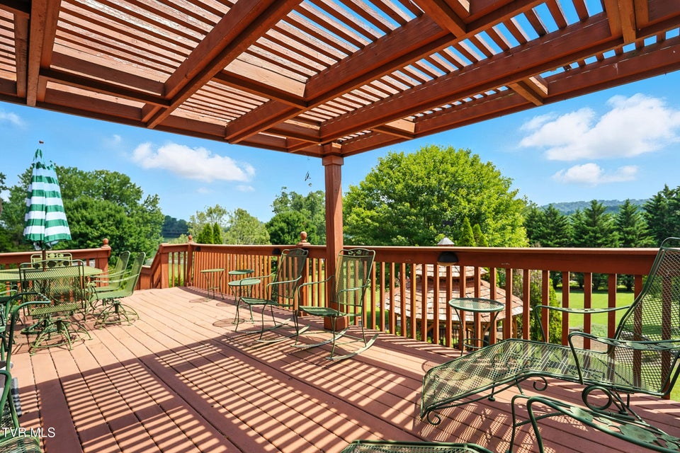 Photo #34: 4820 Lake Park Court