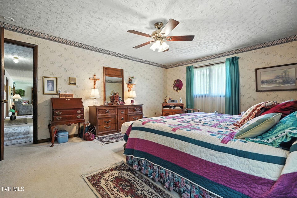 Photo #16: 4820 Lake Park Court
