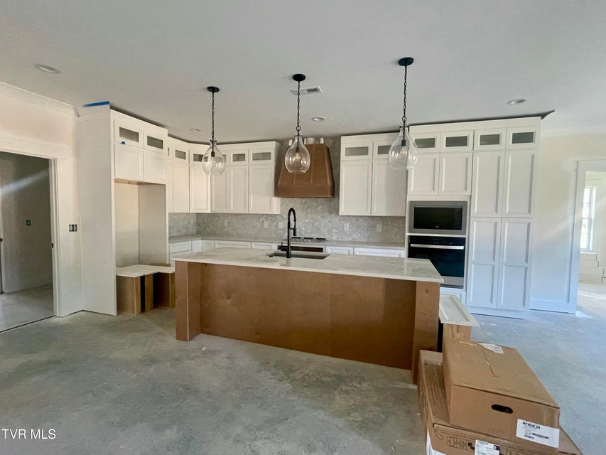 Photo #3: 40 Glaze Farm Way