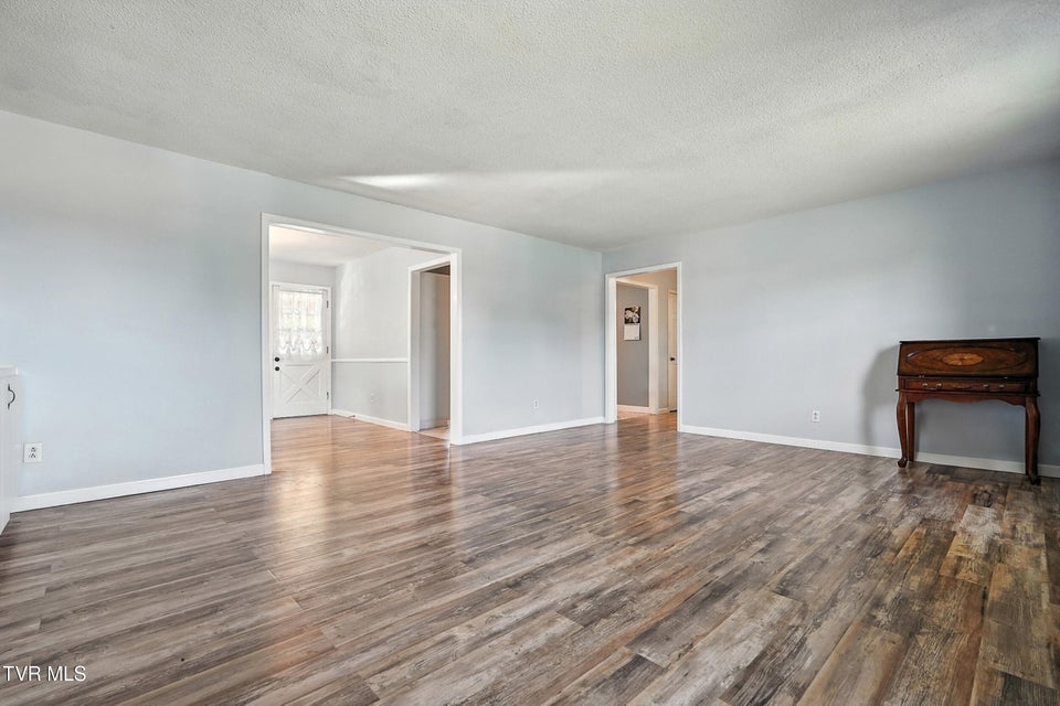 Photo #12: 817 Hills Drive