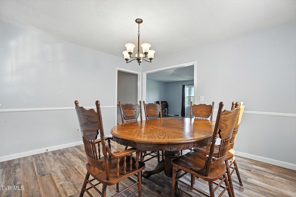 Photo #15: 817 Hills Drive