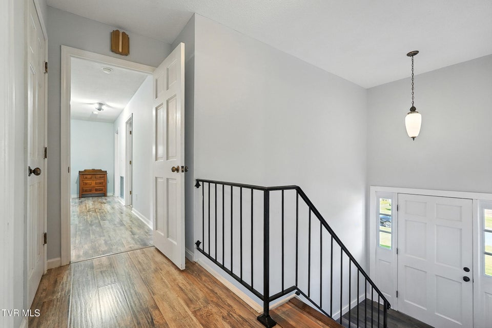 Photo #18: 817 Hills Drive