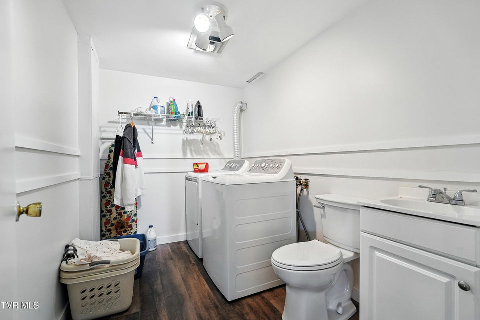 Photo #35: 817 Hills Drive