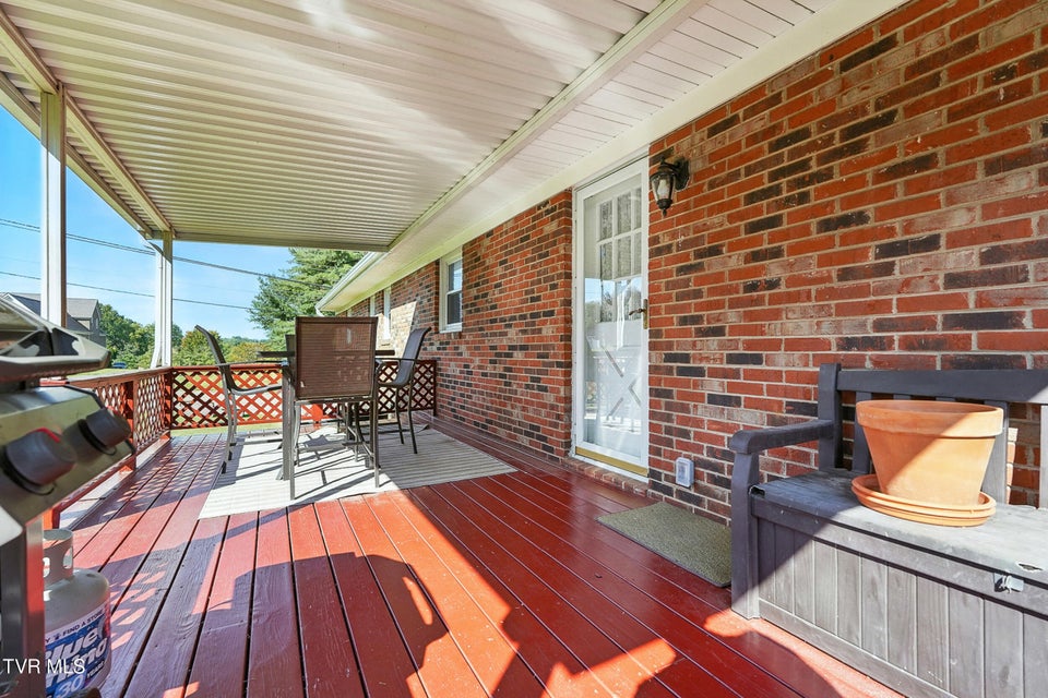 Photo #39: 817 Hills Drive