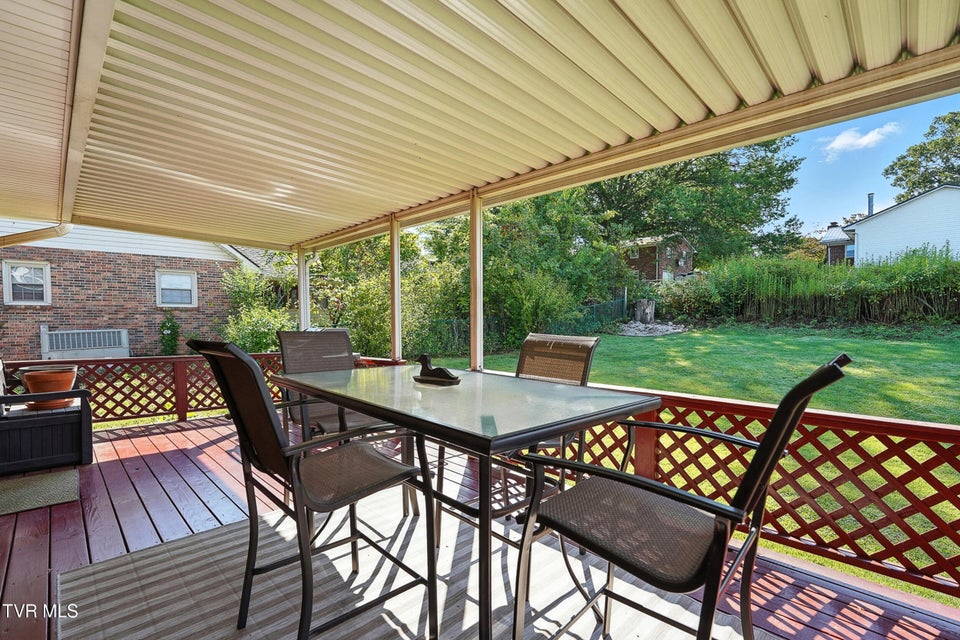 Photo #5: 817 Hills Drive