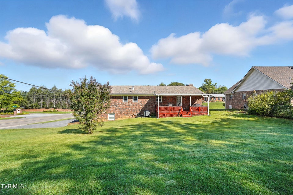 Photo #40: 817 Hills Drive