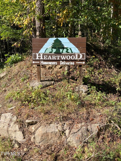 Photo #8: 1008 Locust Lane