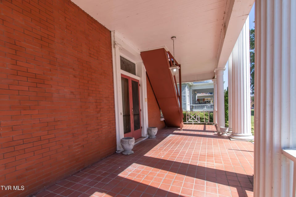 Photo #68: 200 Solar Street Street