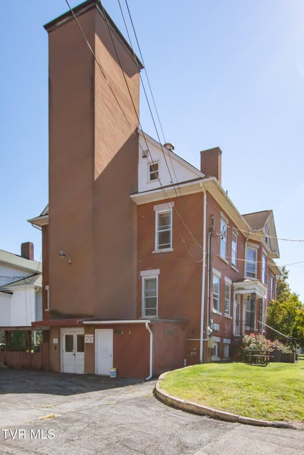 Photo #71: 200 Solar Street Street
