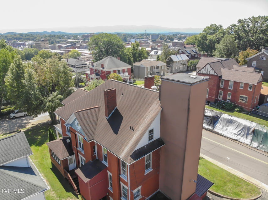 Photo #78: 200 Solar Street Street