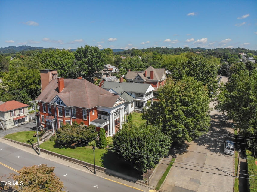 Photo #84: 200 Solar Street Street