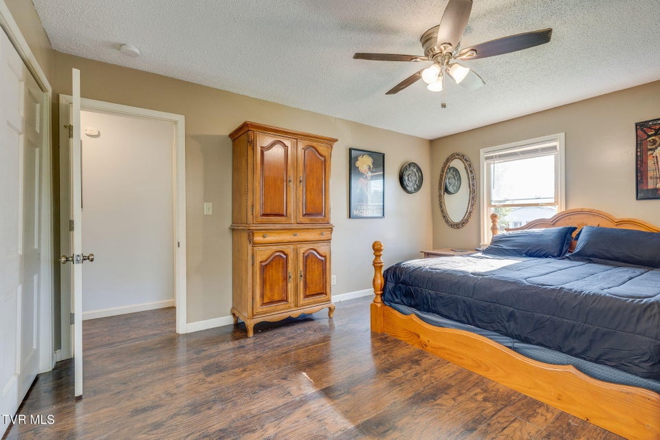 Photo #19: 204 Mayflower Road
