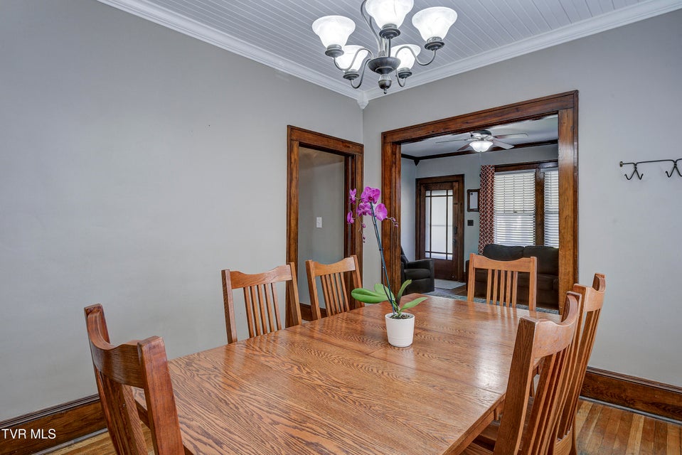 Photo #8: 919 Hillcrest Drive