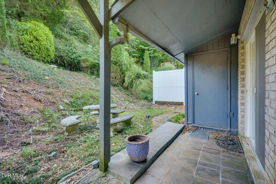 Photo #5: 512 Jena Beth Drive
