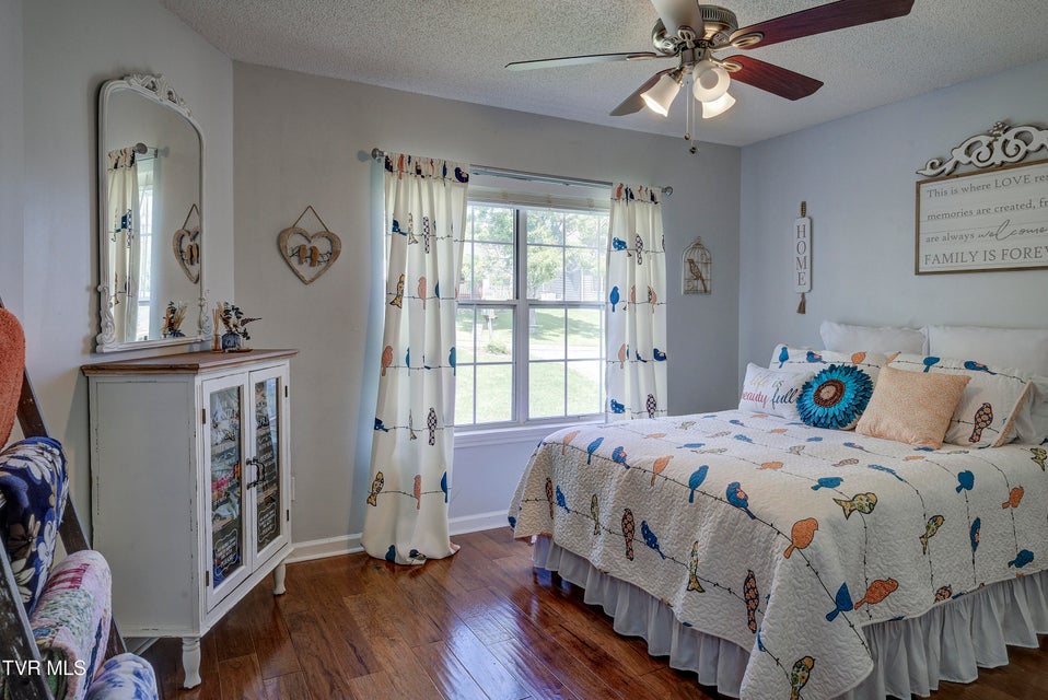 Photo #15: 262 Ridgeview Drive