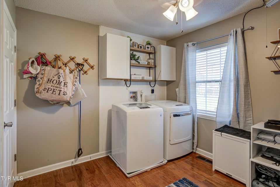 Photo #28: 262 Ridgeview Drive