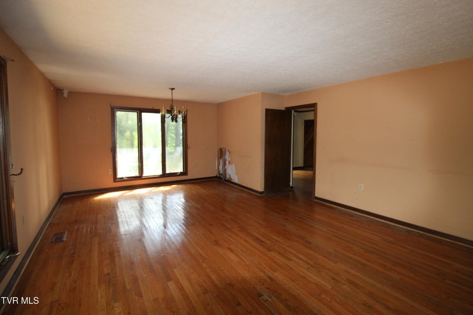 Photo #3: 2016 Arlington Drive