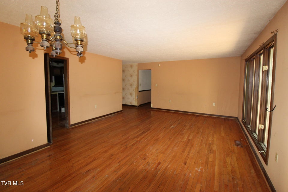Photo #4: 2016 Arlington Drive