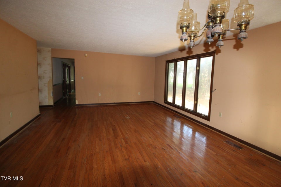 Photo #5: 2016 Arlington Drive