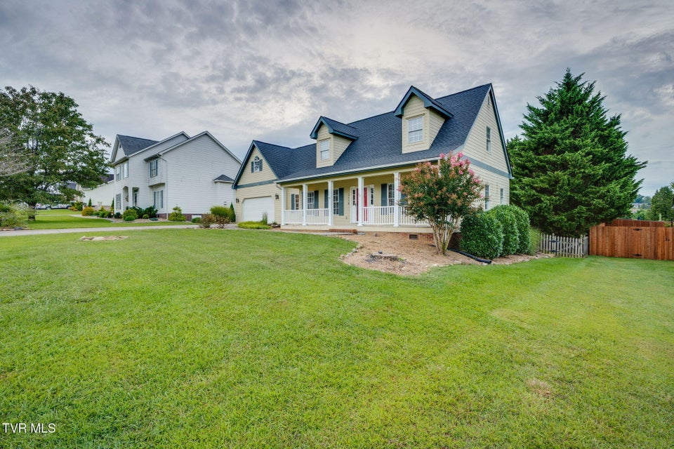 Photo #3: 363 Wiltshire Drive