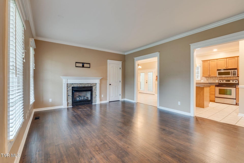Photo #6: 363 Wiltshire Drive