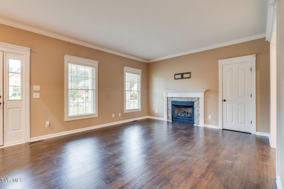 Photo #7: 363 Wiltshire Drive