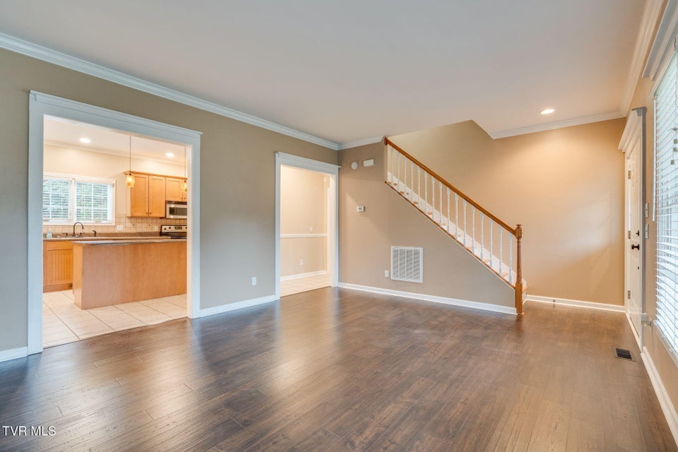 Photo #8: 363 Wiltshire Drive