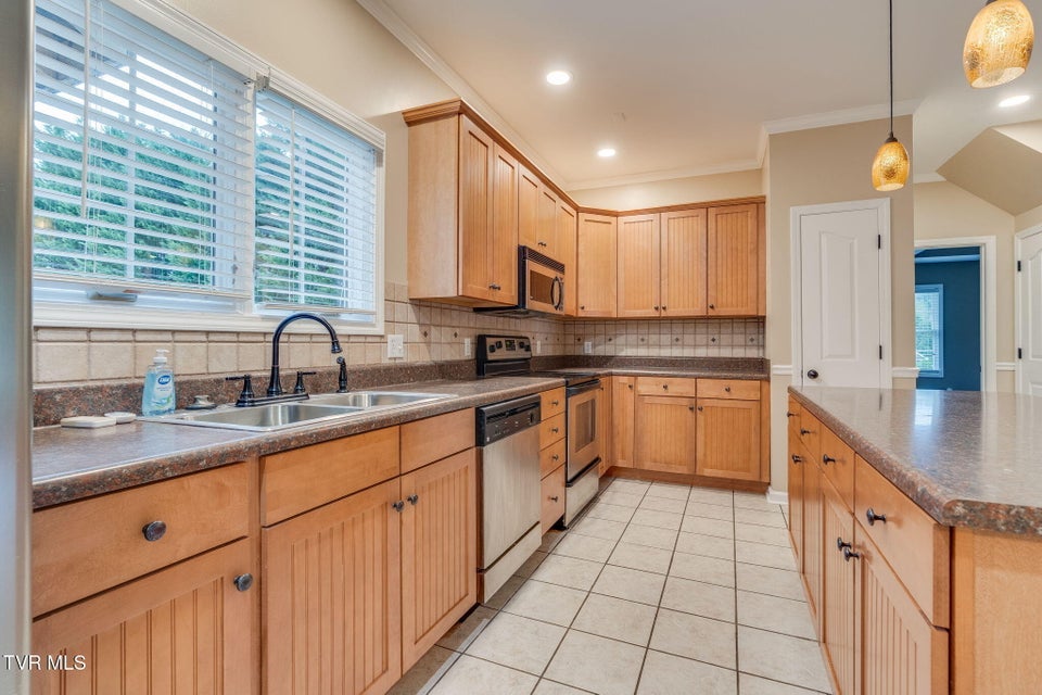 Photo #10: 363 Wiltshire Drive