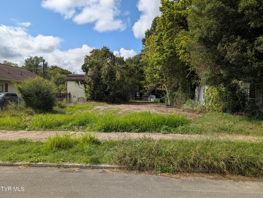 Photo #2: 1706 Highland Street